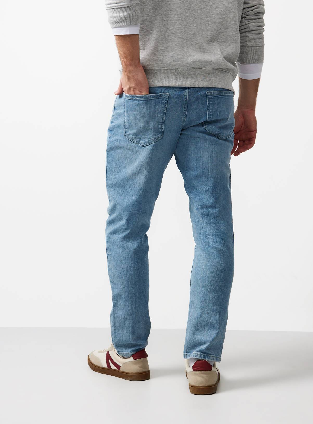 Light Denim Mid Slim Fit Jeans 38R - Image 5